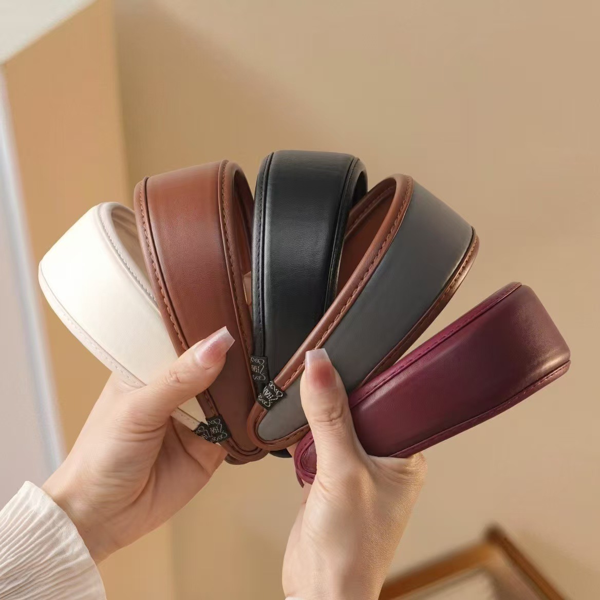 Leatherwork Rings - Retro-Leder-Stirnband für Frauen 2026, Französischer Stil,