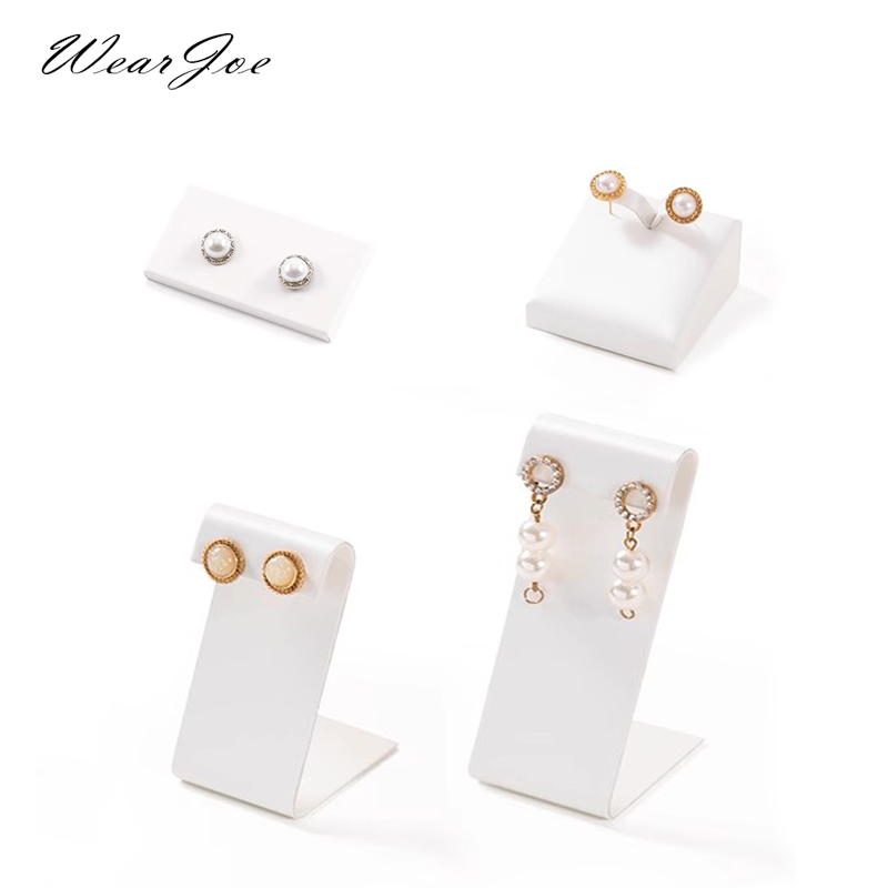 Leatherwork Rings - Ohrring-Halter, Ohrstecker, Schmuck-Display-Ständer, elegantes weißes Leder,